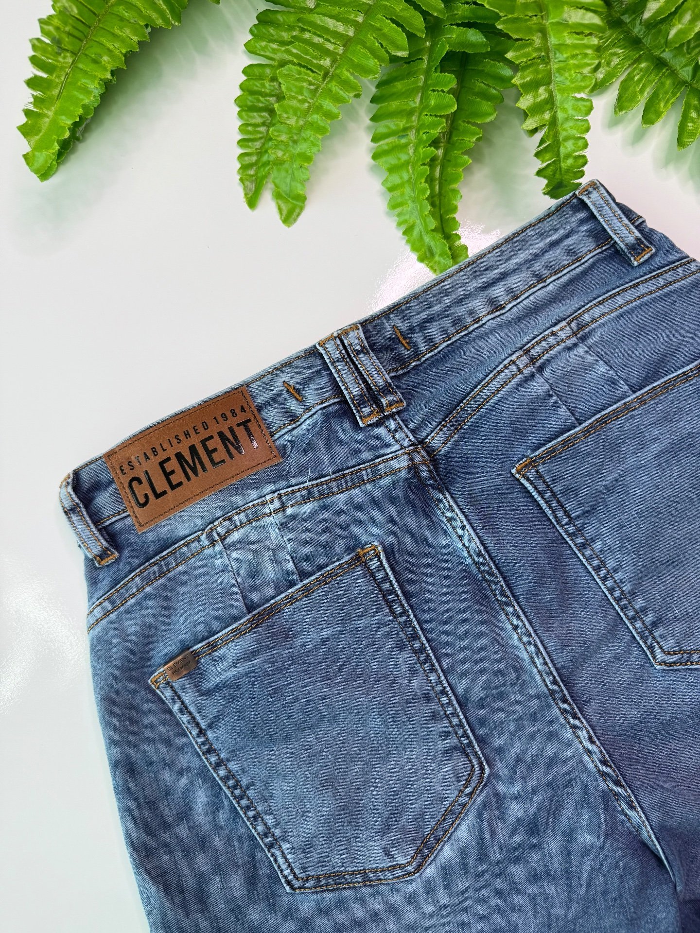 Shorts meia coxa - imagem 3